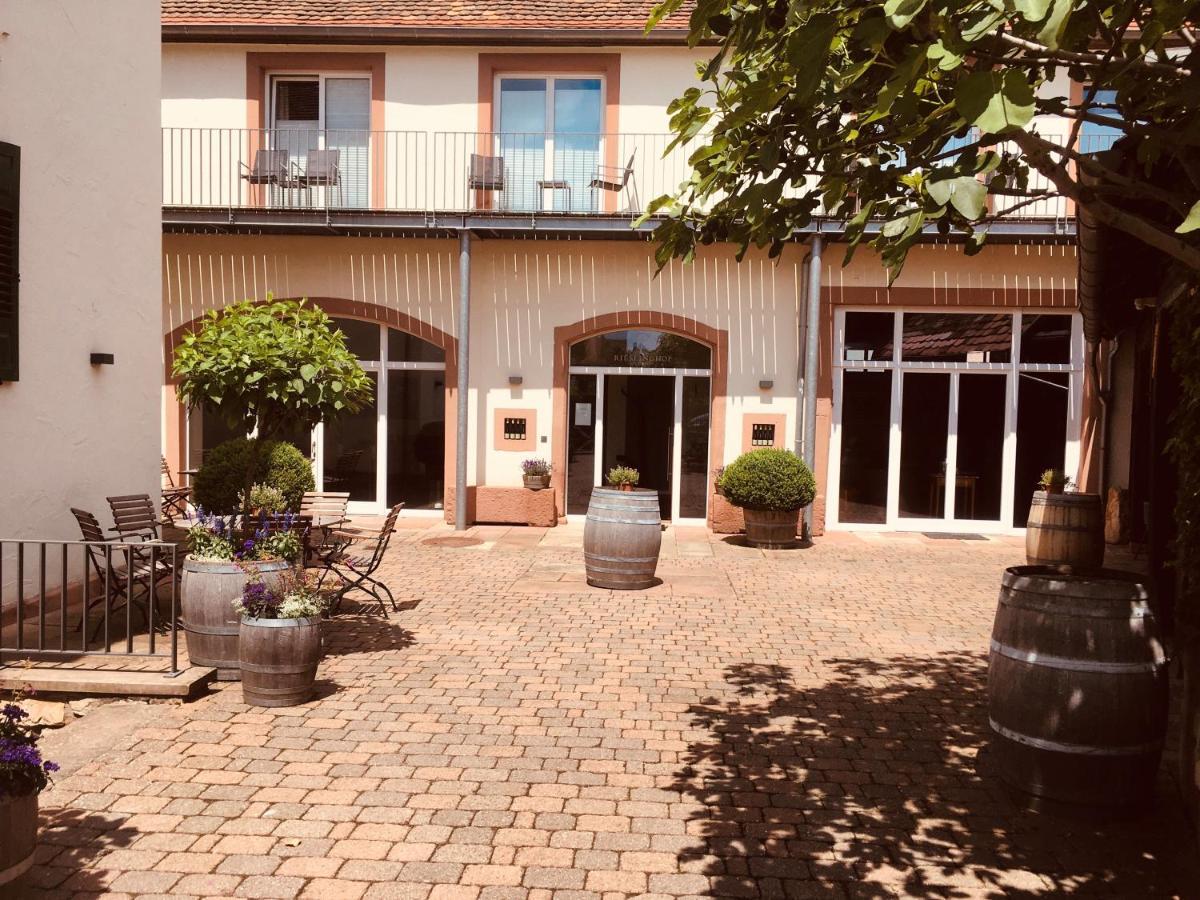 Rieslinghof Hotel Wachenheim an der Weinstrasse Bagian luar foto
